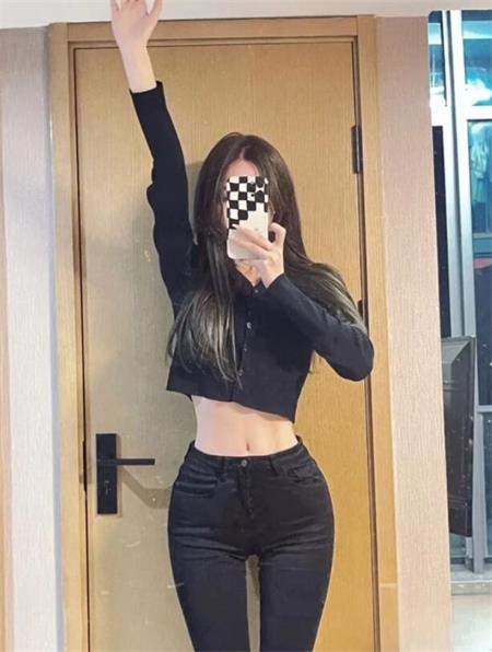 小美丽动人