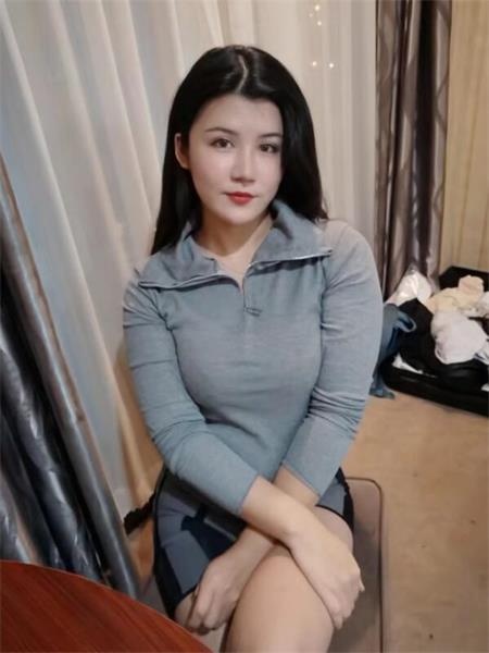 刚下水妹子