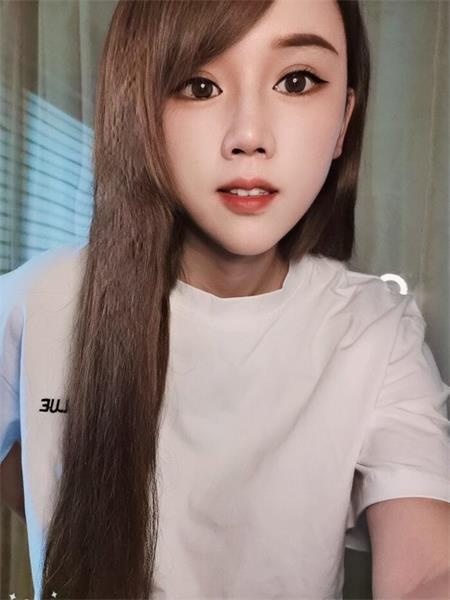 颜值女人瑶瑶