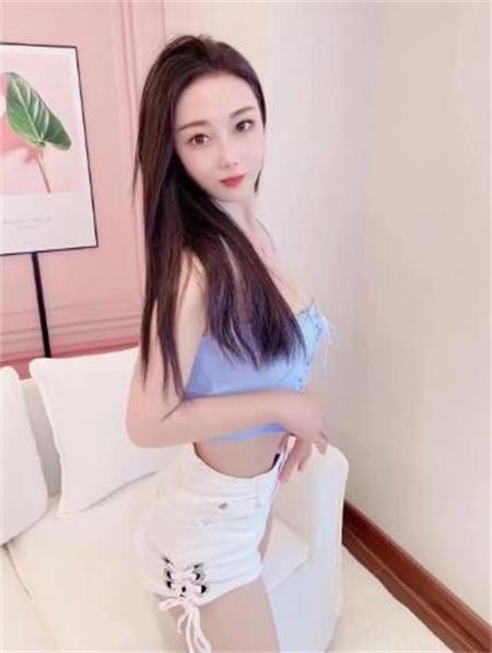 中项非常棒的性感女