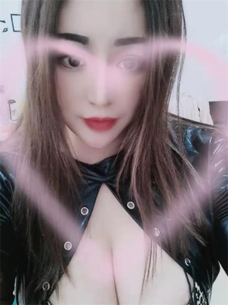 36F绝对真胸