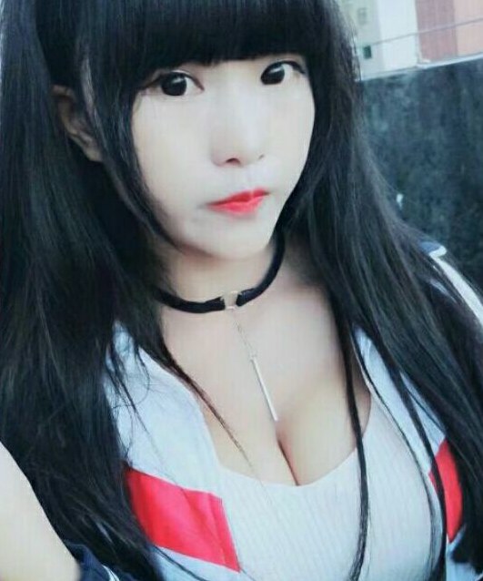 极具性价比的大胸美女
