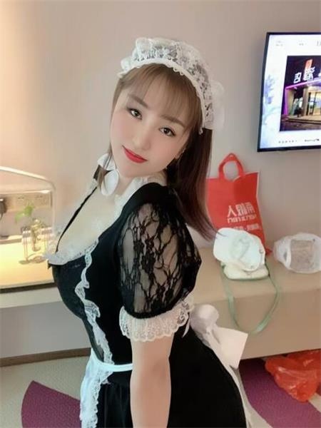女仆装微胖筱颖