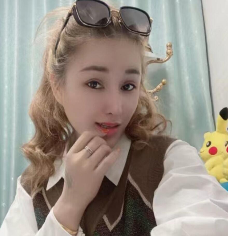 天河舌吻妞妞