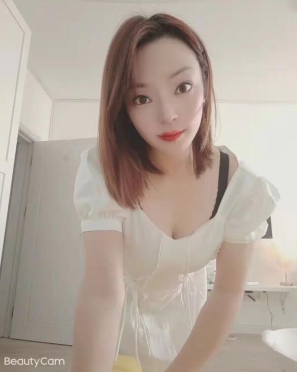 马家堡白皙妞