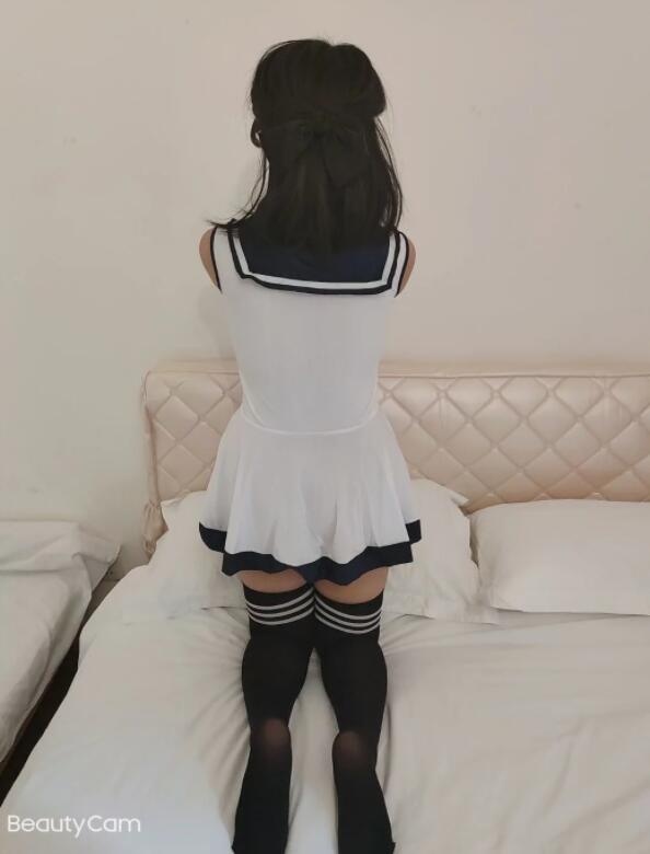 东门小妹妹静雅