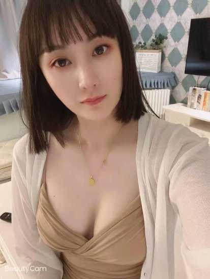 丰台区三点粉嫩的D奶妹