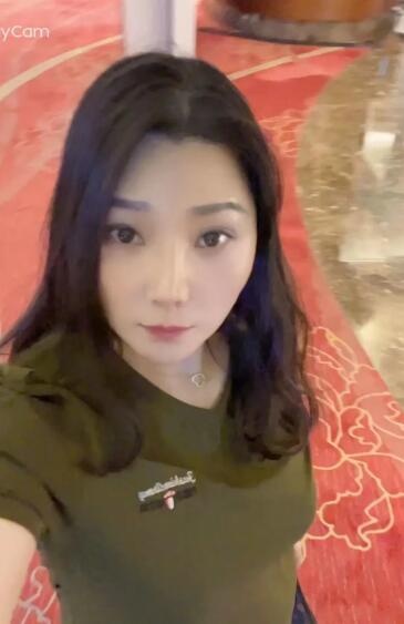 大奶姐妹花