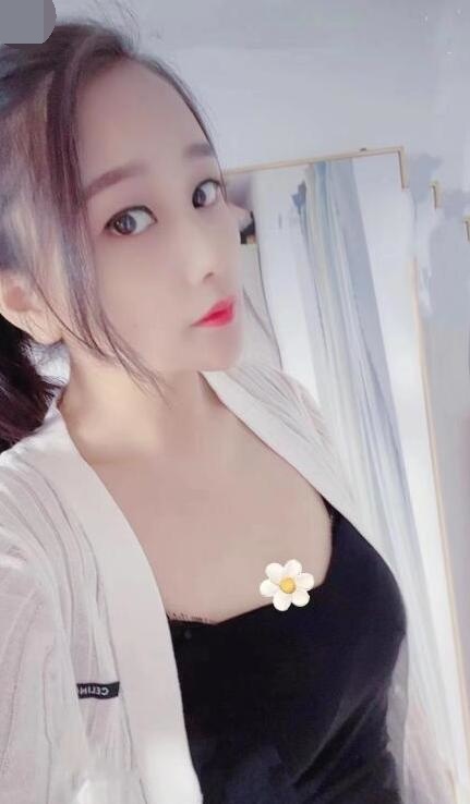 妹长相清纯，配合高