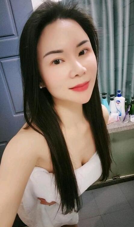 大奶瑜伽老师