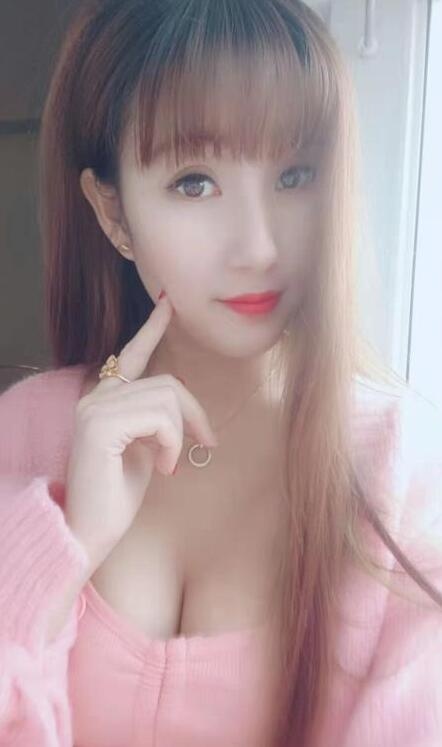温柔的大胸小姐姐