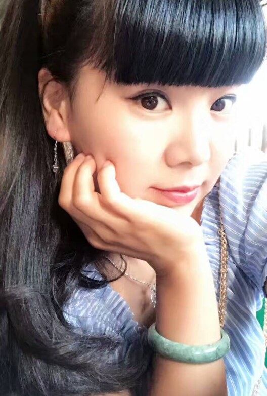 南开操B大奶玲玲大奶电臀