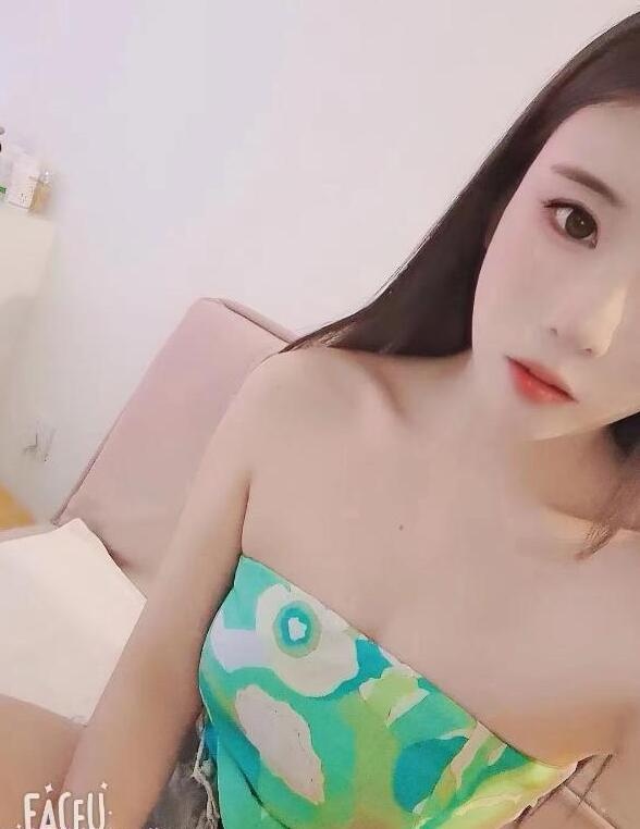 江宁美女攀攀