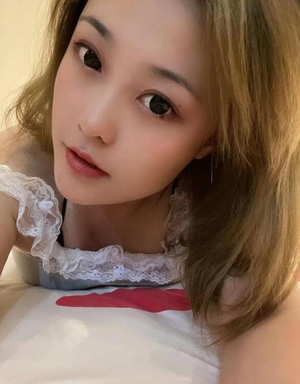 大胸朱莉