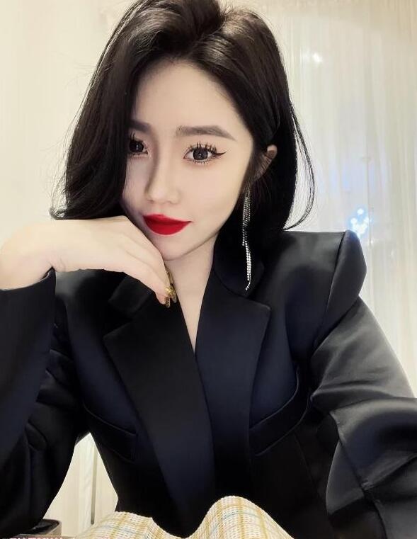 御姐莹儿