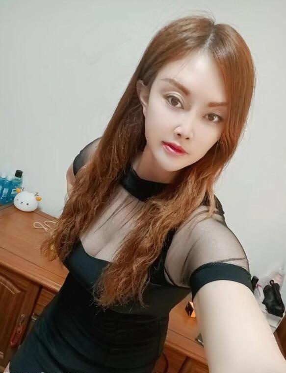 骚水多巨乳大妹子