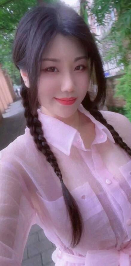 性感大奶骚逼