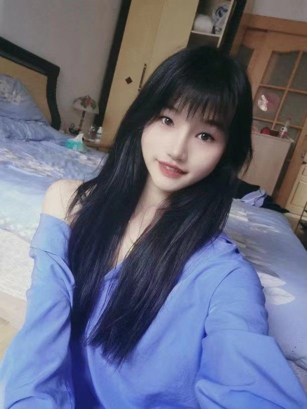 零零后小静