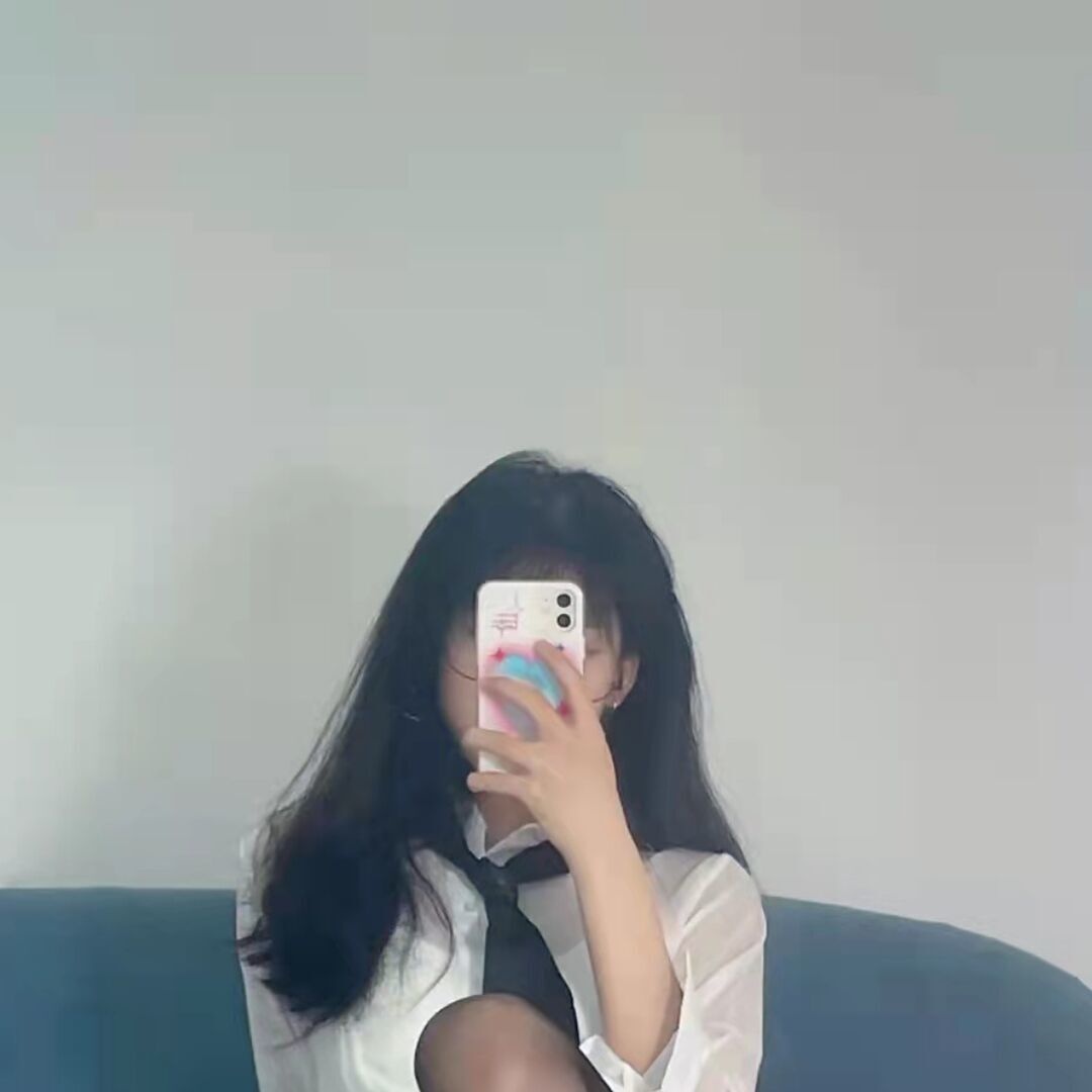 苗条的小仙女，可以舌吻