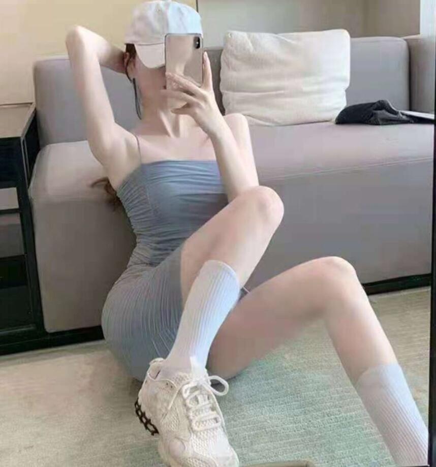 水多紧致的妹子，有闺蜜可飞