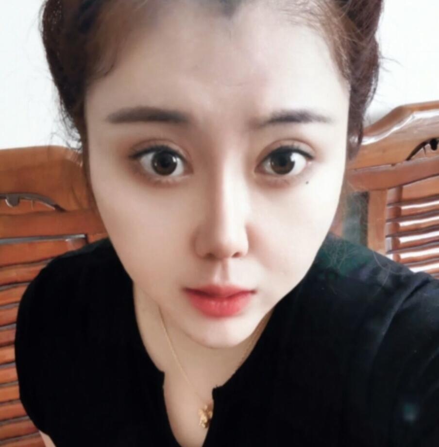性感的大胸妹妹