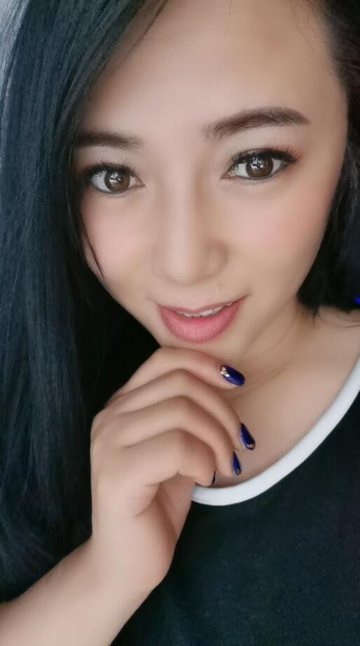 白云少妇百合