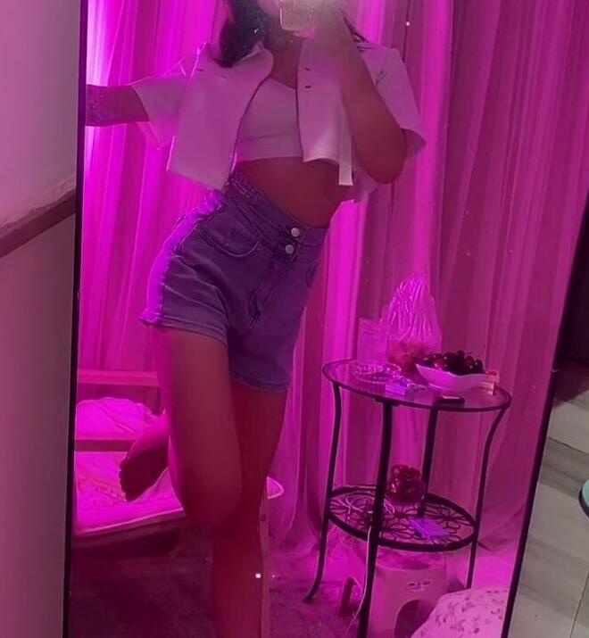 小性感安琪