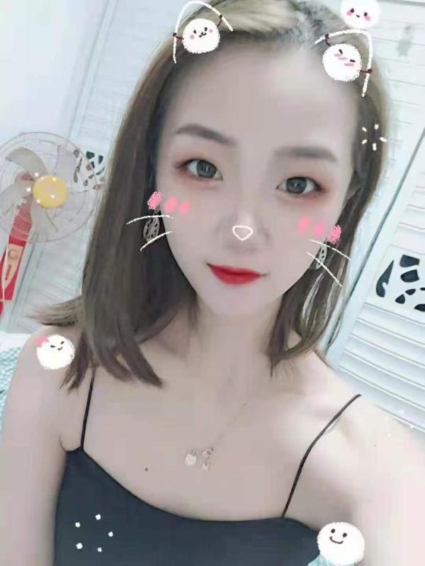 气质美女，性感的很