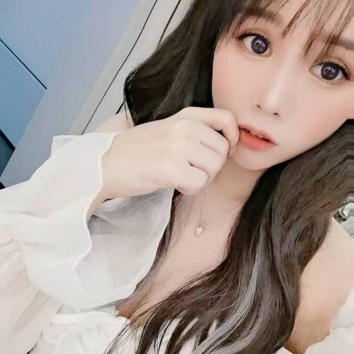岗顶青春小妖精