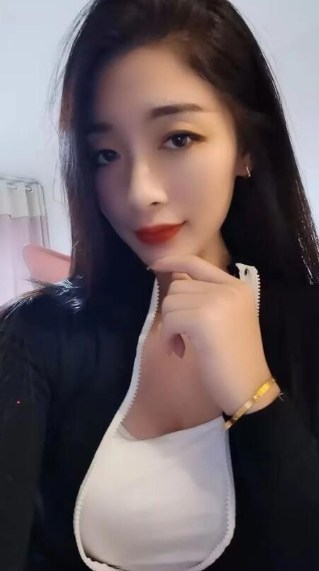 黄浦婷儿