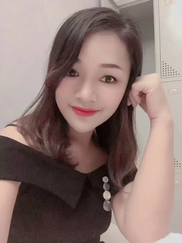武汉骨感美女小丽