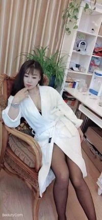 景荣花园楼凤文静