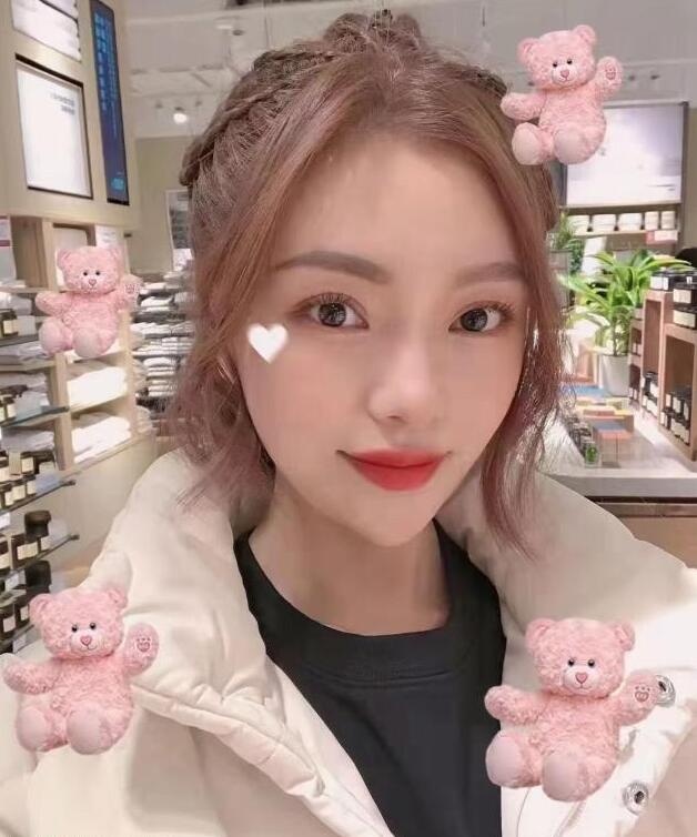 短发美女媛媛