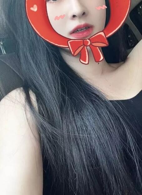 清纯小妹柒月
