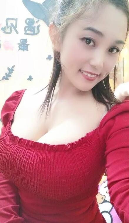 丰满诱人的爆乳