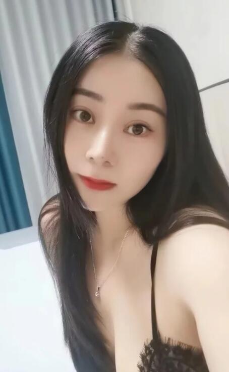 非常骚的温柔妹子