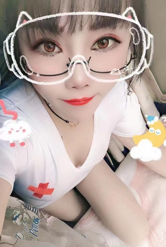 自动打桩机微微