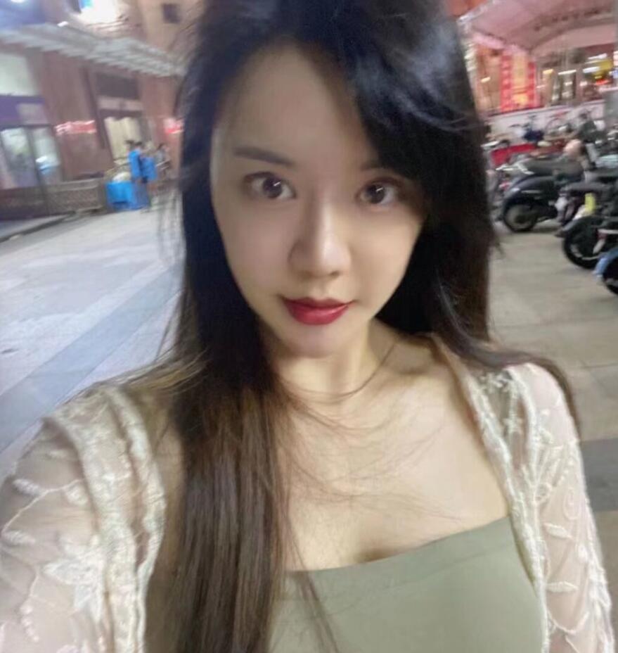 骚逼少妇