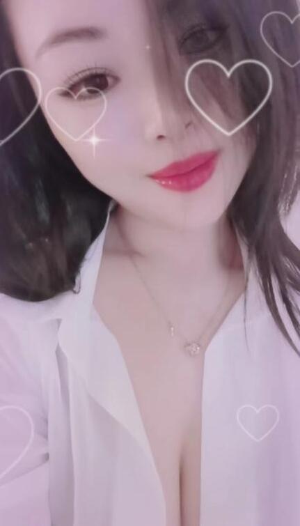 风骚大奶服务少妇