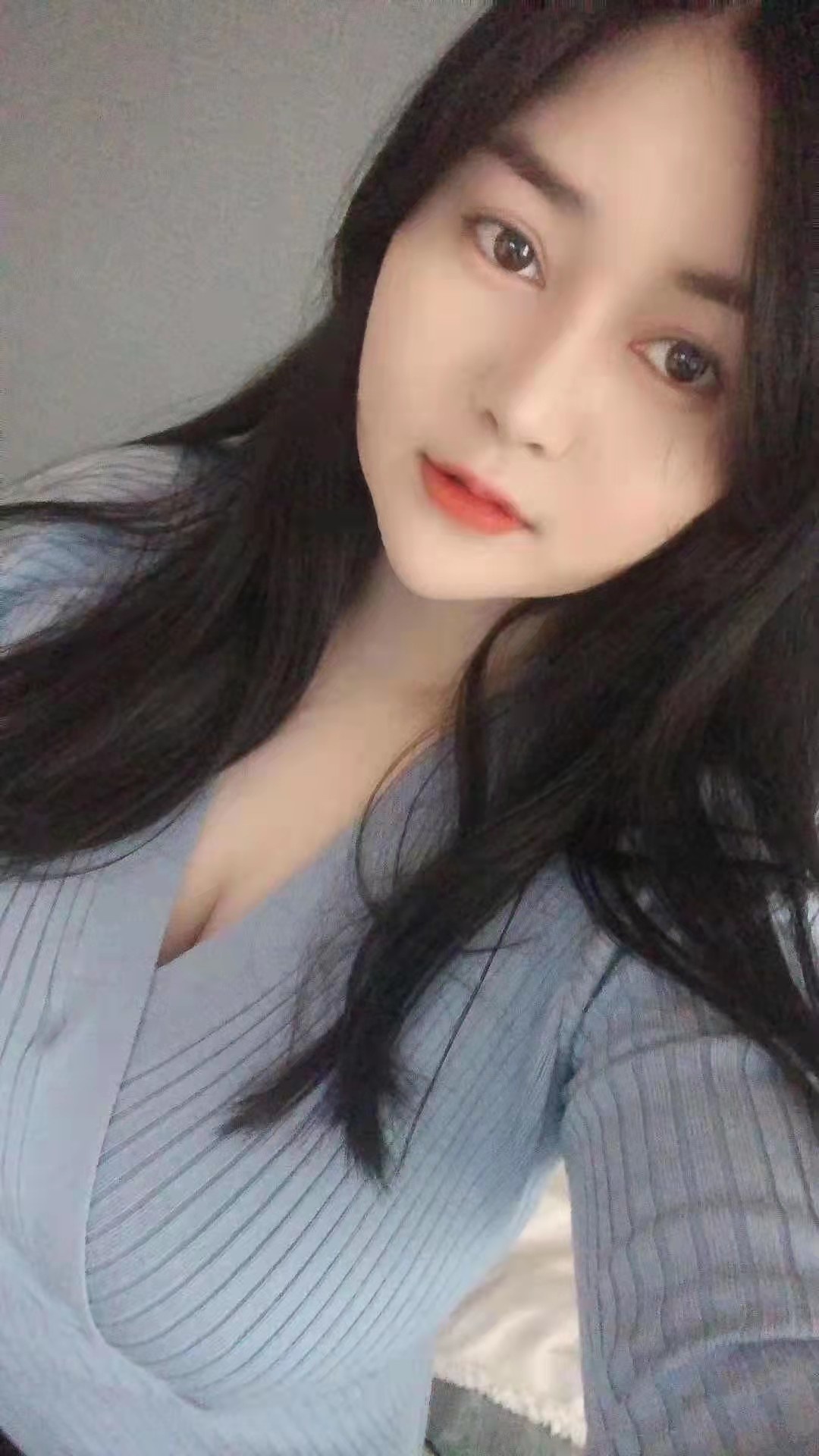 西山区真实可约的LF
