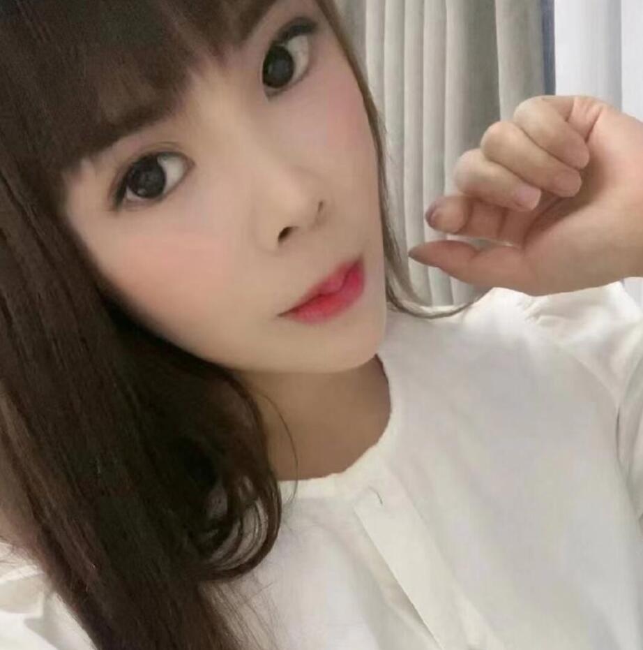 大胸妹海豚