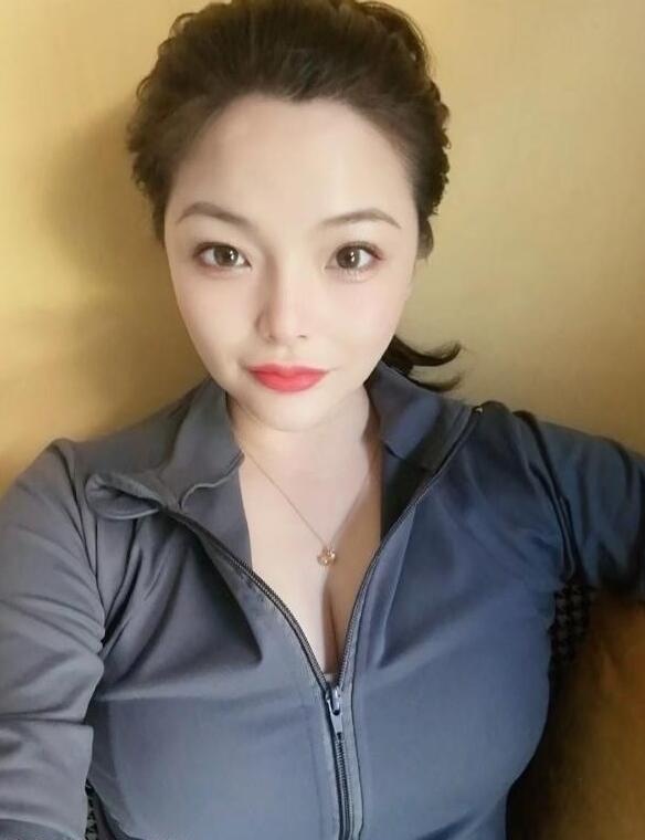虎牙妹文文