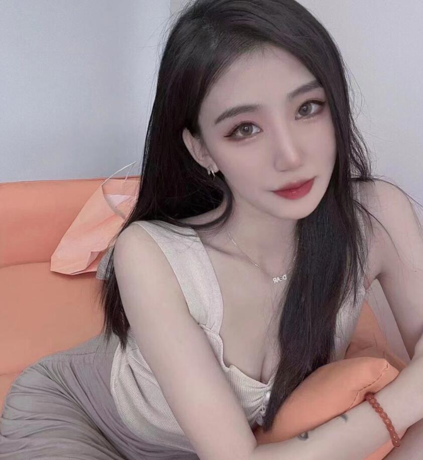 天河中出少女
