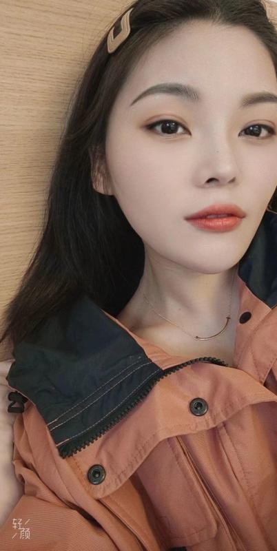 健身妹子小雨