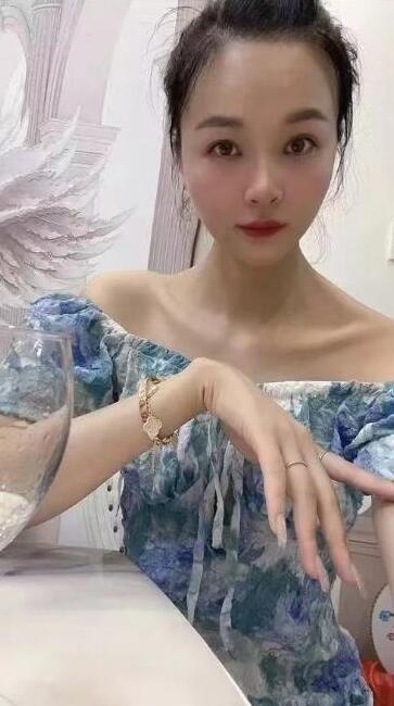 天河丽影美女