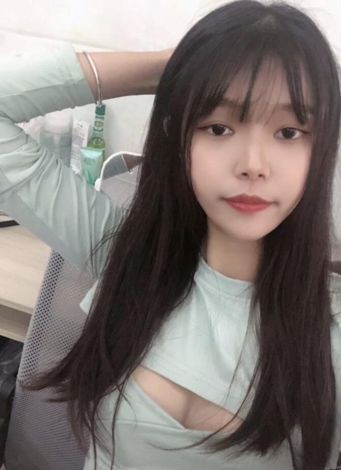 很赞的嫩妹