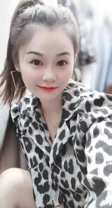 清秀美女娜娜