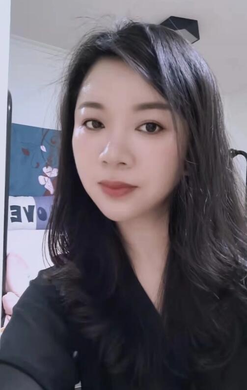 肥臀少妇。可舌吻