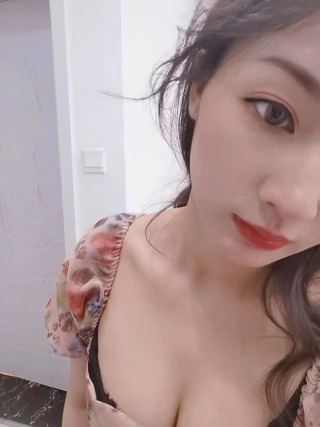 嘉定区兼职小美女