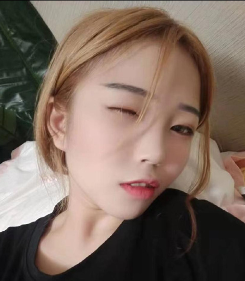 海珠俏皮可爱的小点点